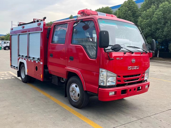 Isuzu 2-ton Tanker Fire Truck