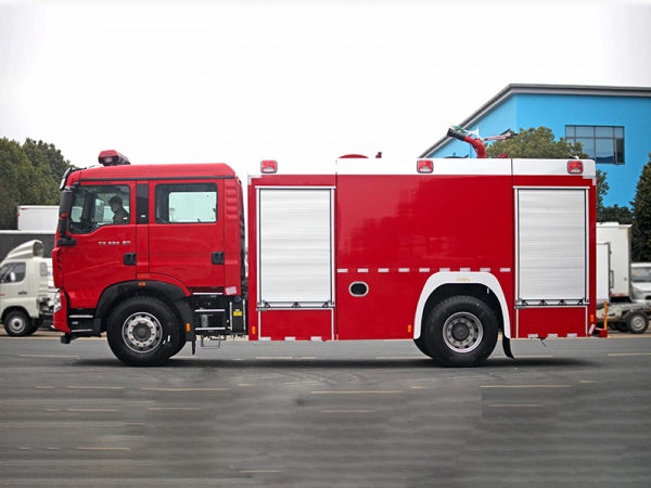 Fire truck, 8-ton foam tank