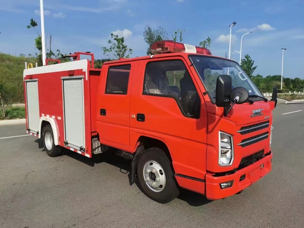 JIANGLING 2-ton water tanker fire truck