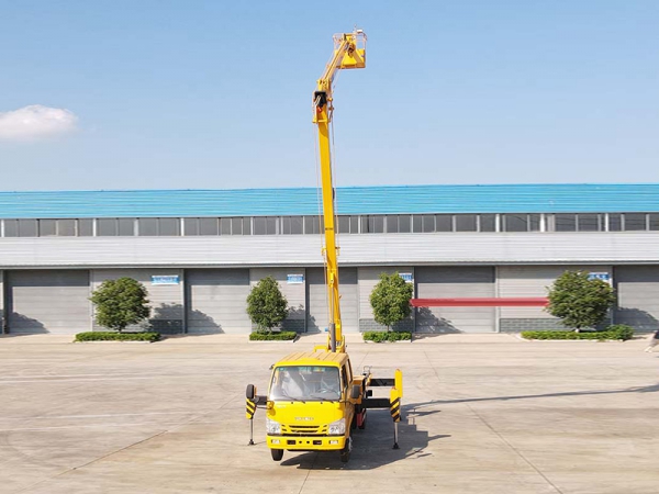 Isuzu 26m Aerial Worker