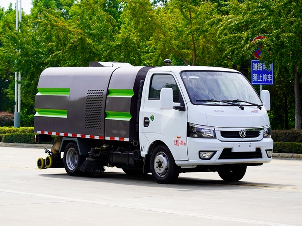 Подметальная машина Dongfeng Touyi