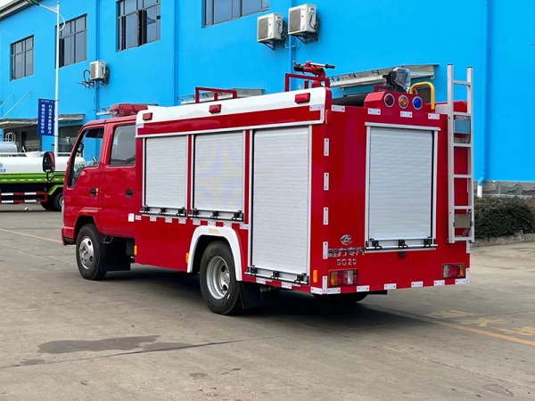 Isuzu 2-ton Tanker Fire Truck